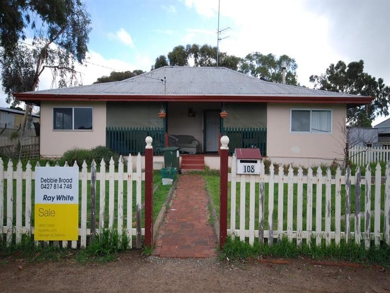 108 Earl Street, Narrogin WA 6312