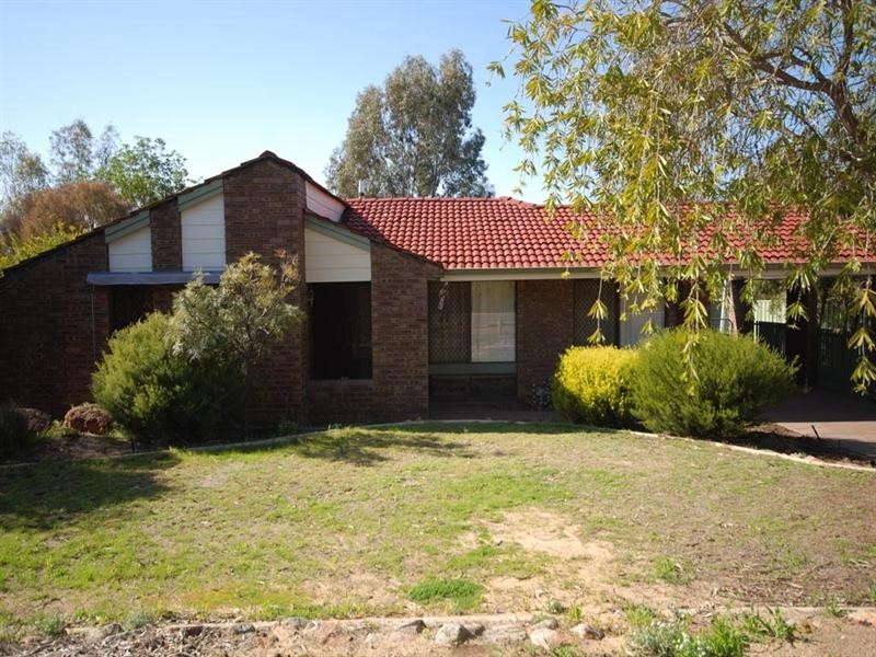 195 197 Narrakine Road, Narrogin WA 6312