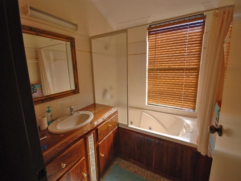 195 197 Narrakine Road, Narrogin WA 6312