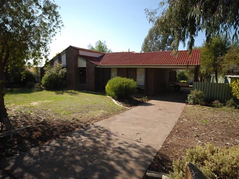 195 197 Narrakine Road, Narrogin WA 6312