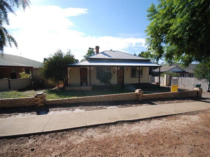 44 Williams Road, Narrogin WA 6312