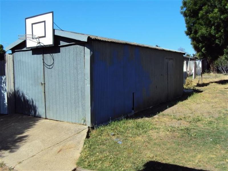 19 Moore Street, Narrogin WA 6312