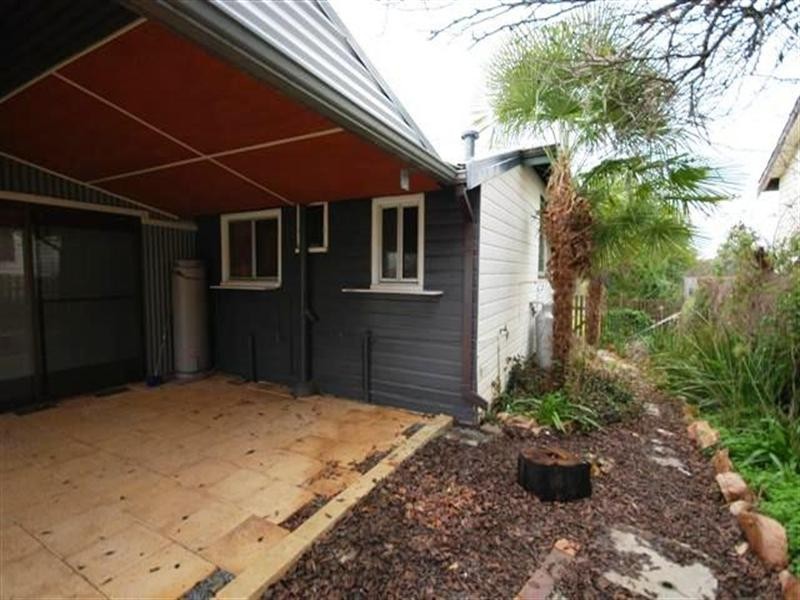 76 Bannister Street, Narrogin WA 6312