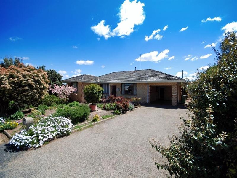 15 Northwood Street, Narrogin WA 6312