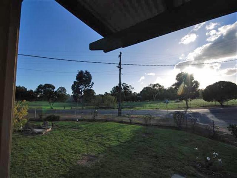 23 Ashworth Crescent, Narrogin WA 6312
