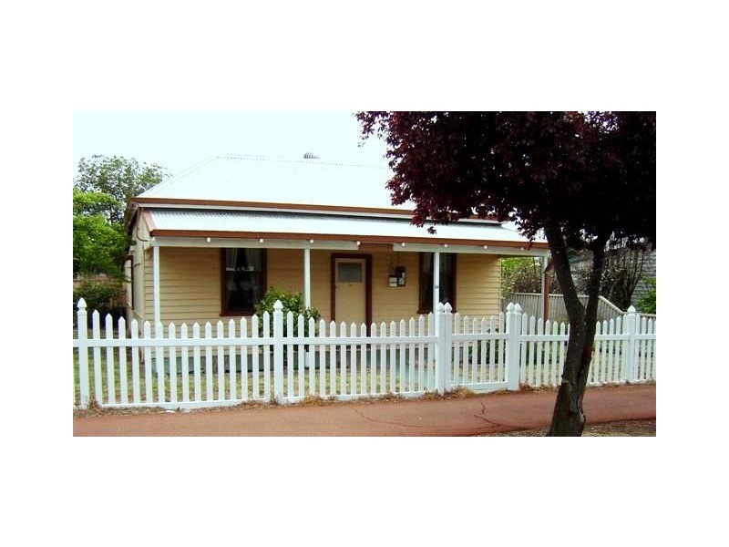 32 Forrest Street, Narrogin WA 6312