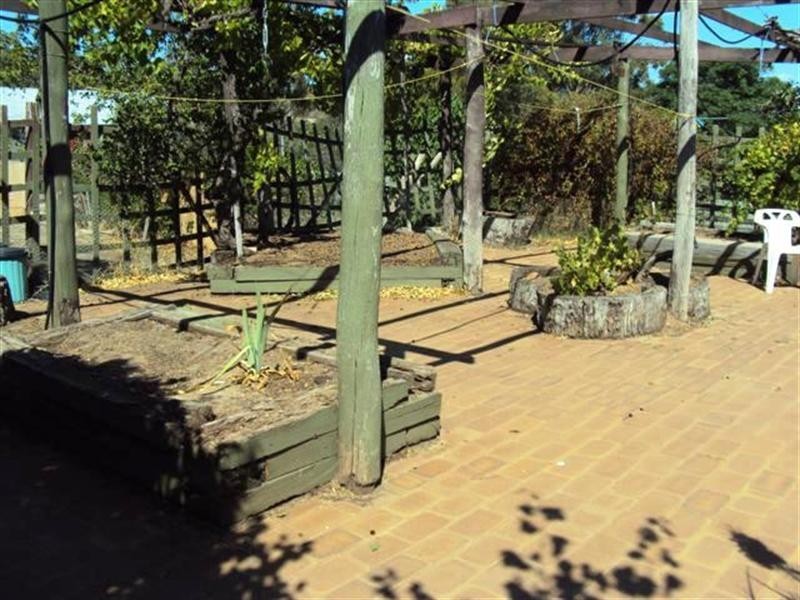11 White Street, Wandering WA 6308