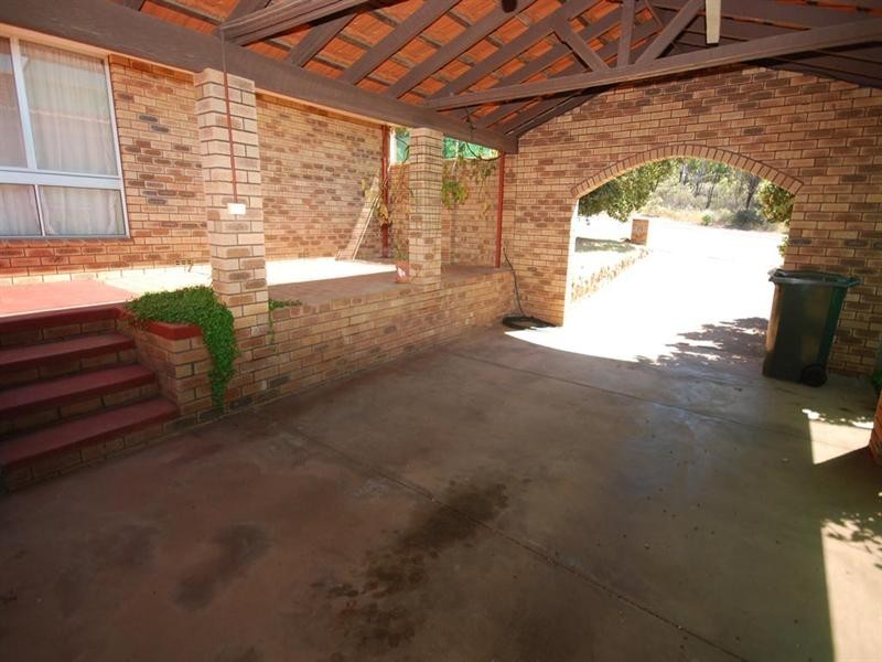 145 Narrakine Road, Narrogin WA 6312