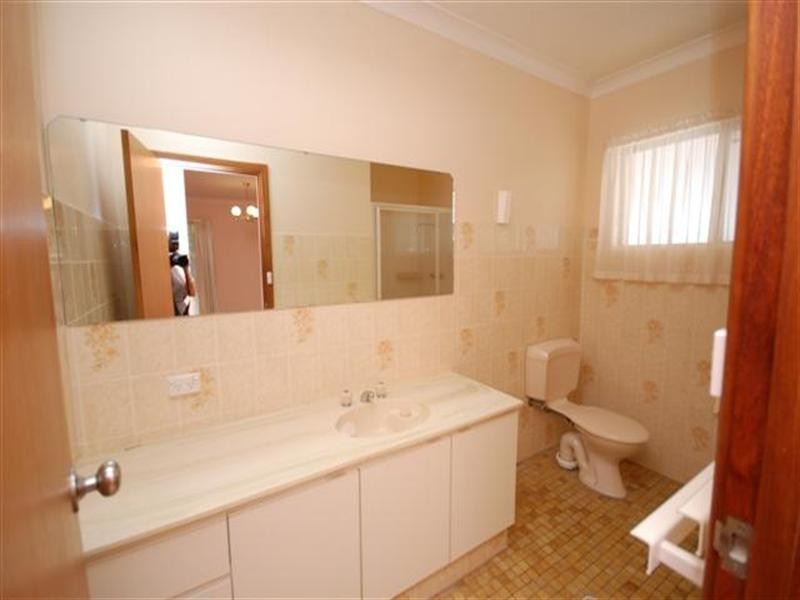 40 Sydney Hall Way, Narrogin WA 6312