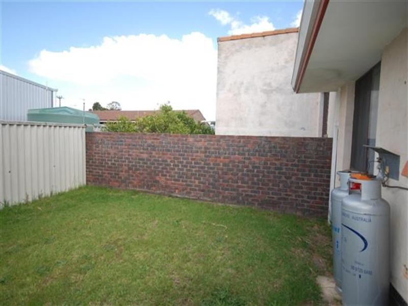 Unit 2/111 Clayton Road, Narrogin WA 6312