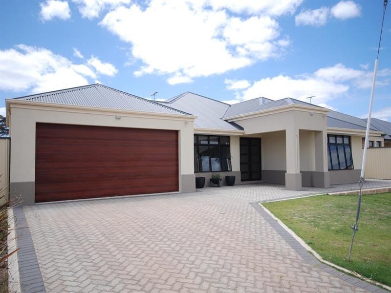 64 Khedive Street, Wagin WA 6315