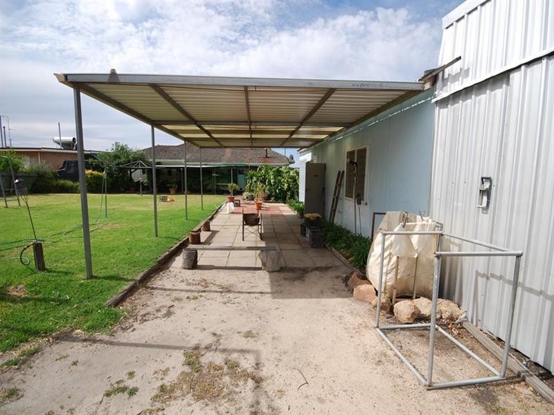 77 Ensign Street, Narrogin WA 6312