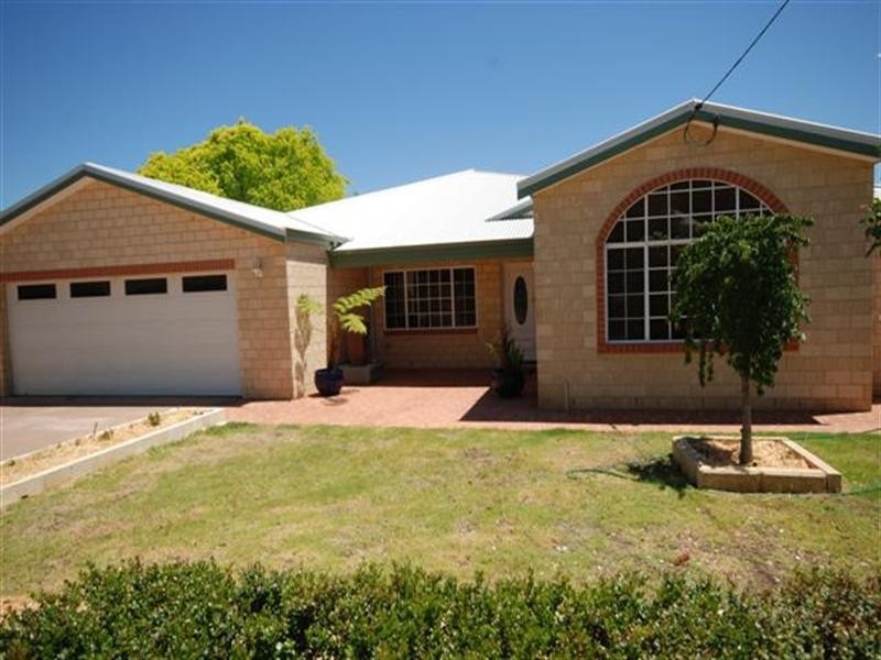 63 Doney Street, Narrogin WA 6312