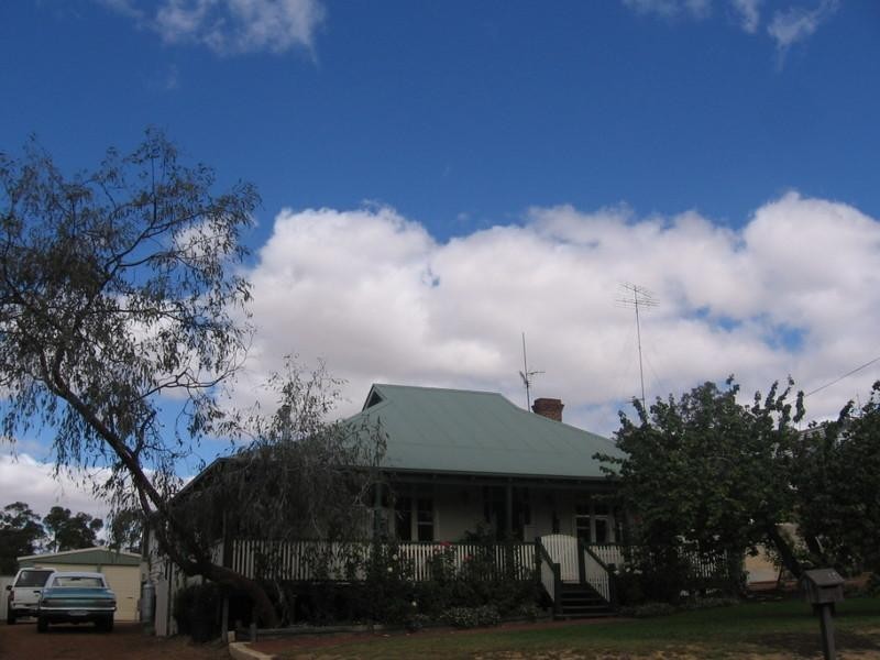 73 Williams Road, Narrogin WA 6312