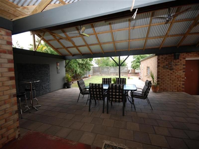 21 May Street, Narrogin WA 6312