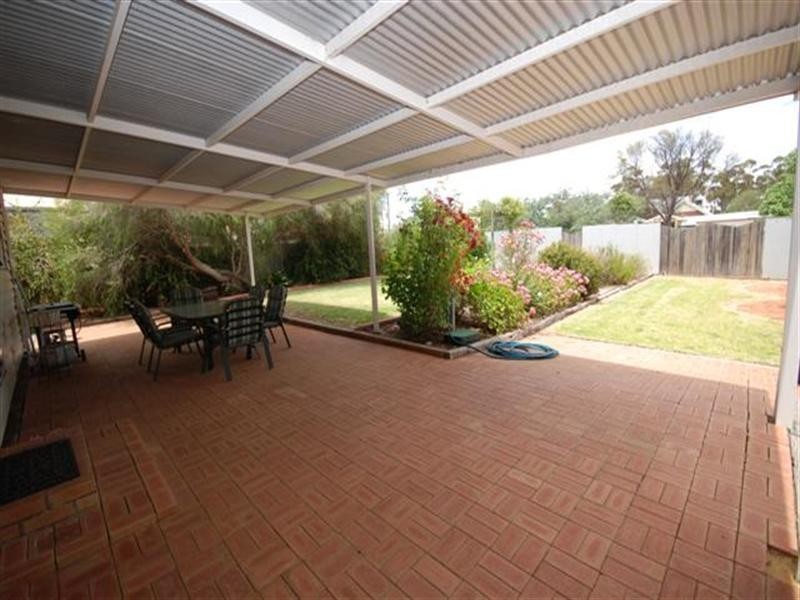 20 Hansard Street, Narrogin WA 6312