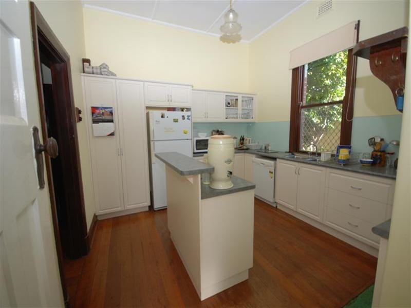 24 Daglish Street, Narrogin WA 6312