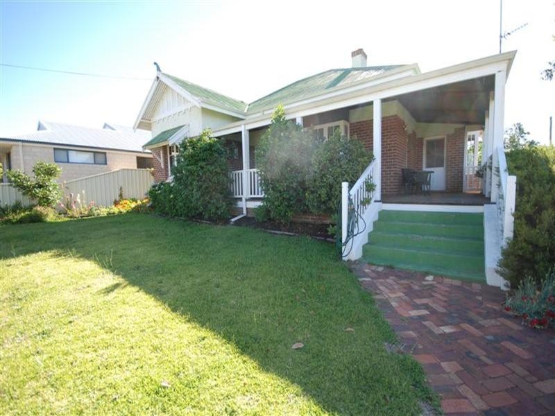 24 Daglish Street, Narrogin WA 6312