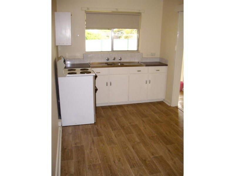 1b Sydney Hall Way, Narrogin WA 6312