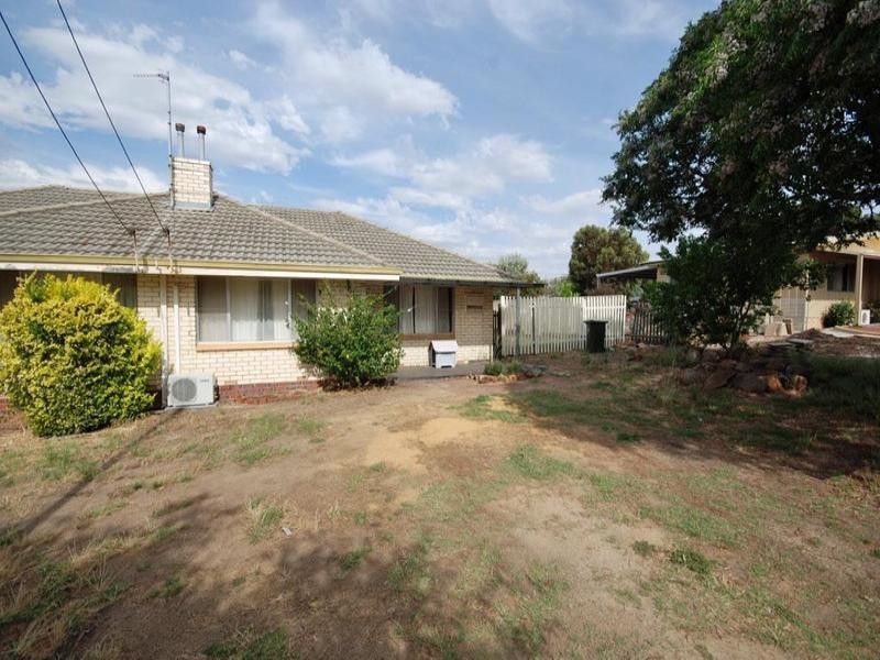 1b Sydney Hall Way, Narrogin WA 6312