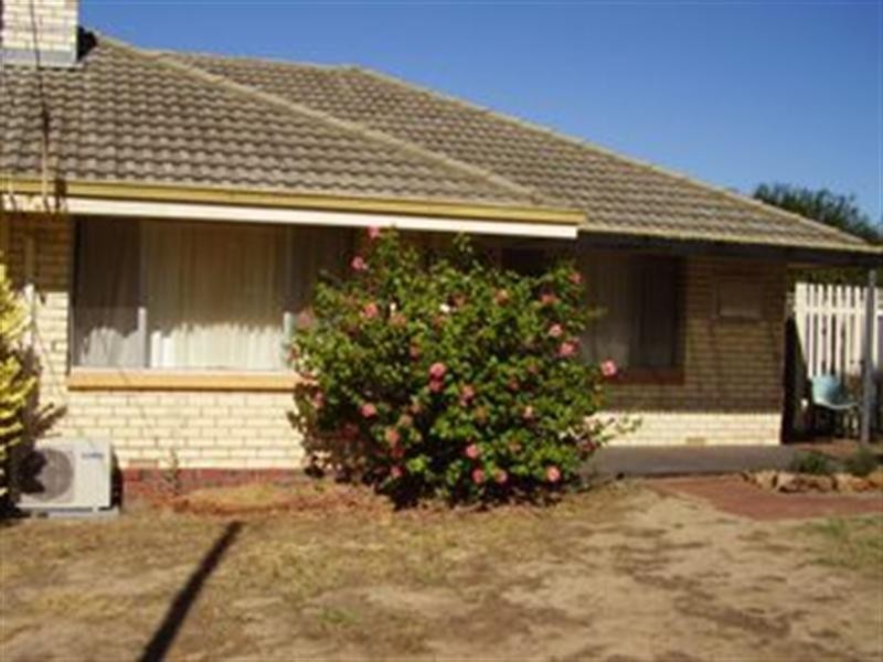 1b Sydney Hall Way, Narrogin WA 6312