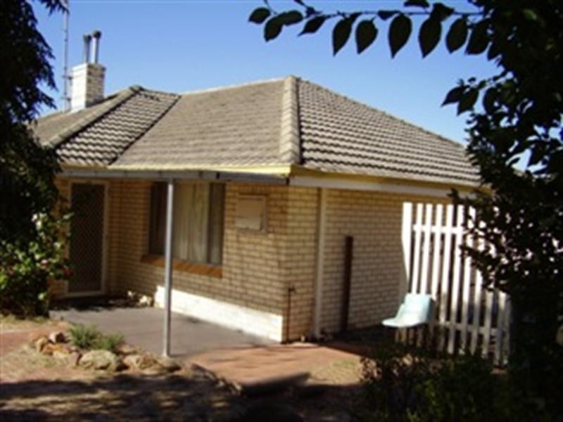 1b Sydney Hall Way, Narrogin WA 6312