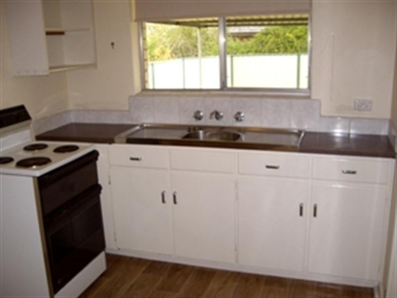 1b Sydney Hall Way, Narrogin WA 6312