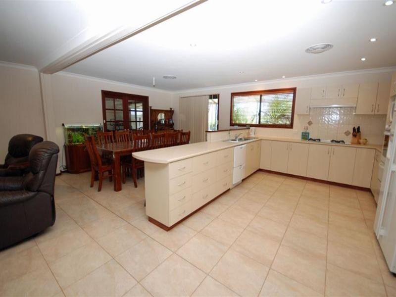 24 Butler Street, Narrogin WA 6312