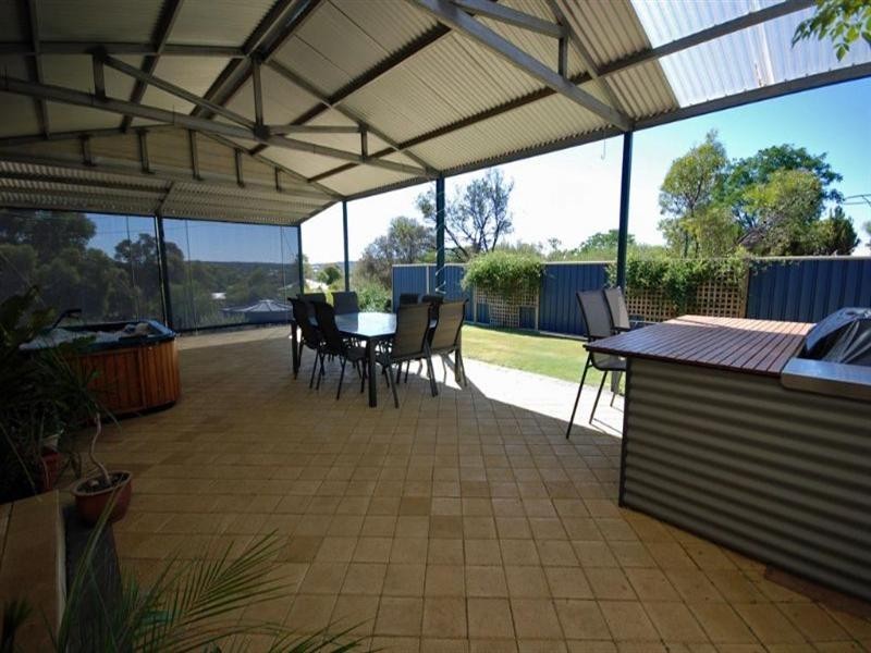 24 Butler Street, Narrogin WA 6312