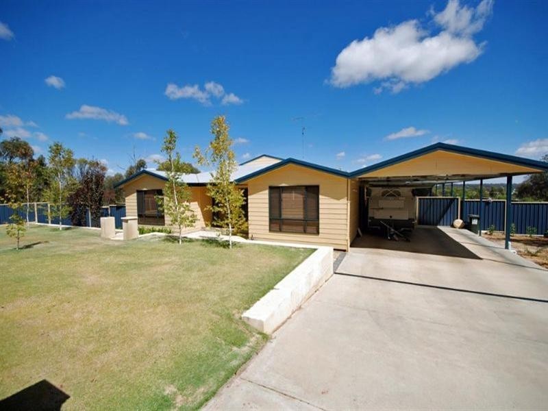 24 Butler Street, Narrogin WA 6312