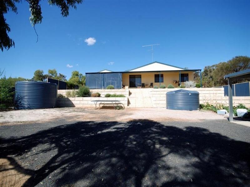 24 Butler Street, Narrogin WA 6312