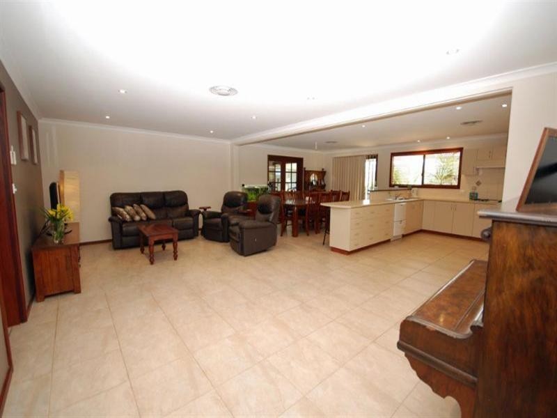 24 Butler Street, Narrogin WA 6312