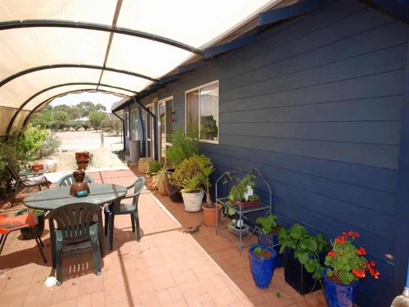 25 Corrie Street, Cuballing WA 6311