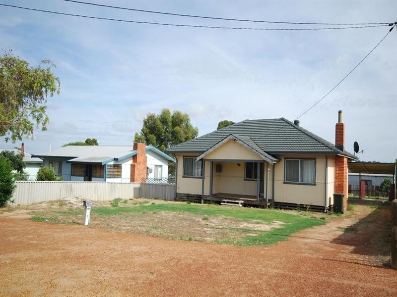 83 Fox Street, Narrogin WA 6312