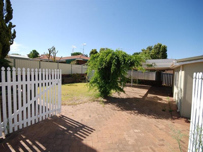 9 Butler Street, Narrogin WA 6312