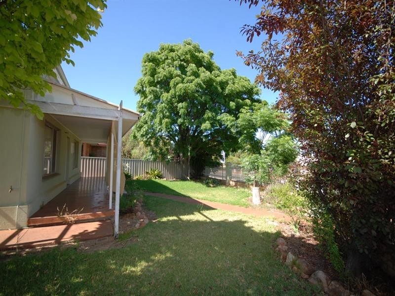 9 Butler Street, Narrogin WA 6312