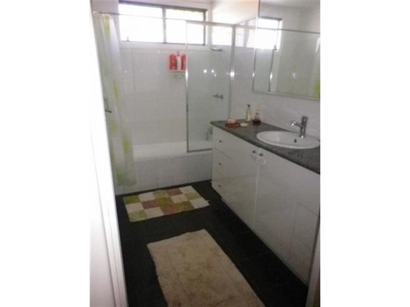 10 Dunmall Drive, Wandering WA 6308