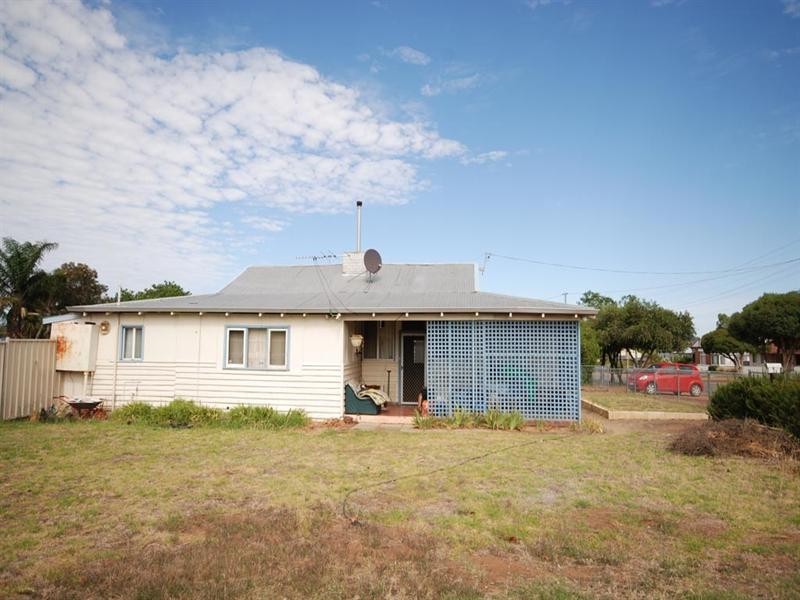 38 Hansard Street, Narrogin WA 6312