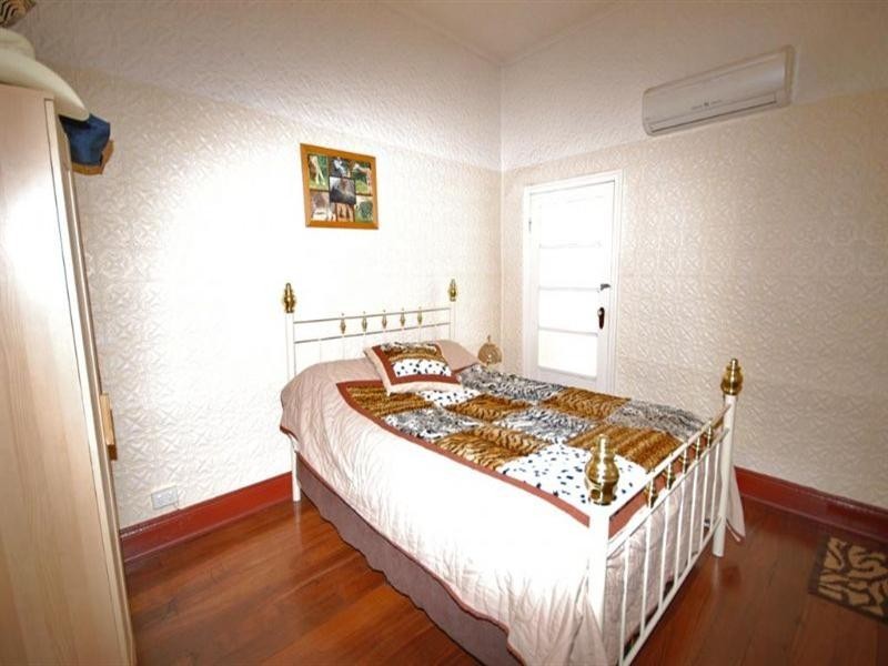 16 Dellar Street, Narrogin WA 6312