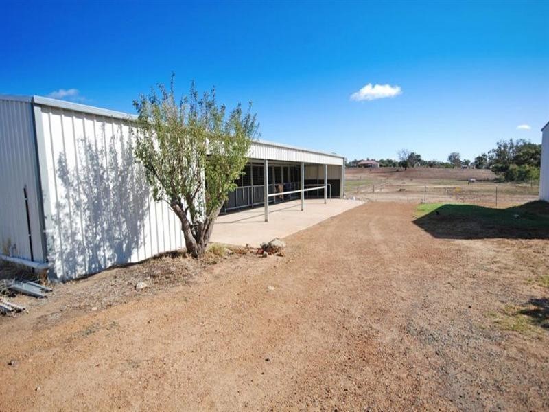 16 Dellar Street, Narrogin WA 6312