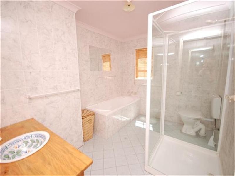 2 Falcon Street, Narrogin WA 6312