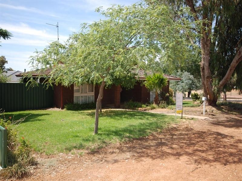 5 Clark Street, Narrogin WA 6312