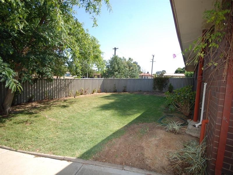 5 Clark Street, Narrogin WA 6312