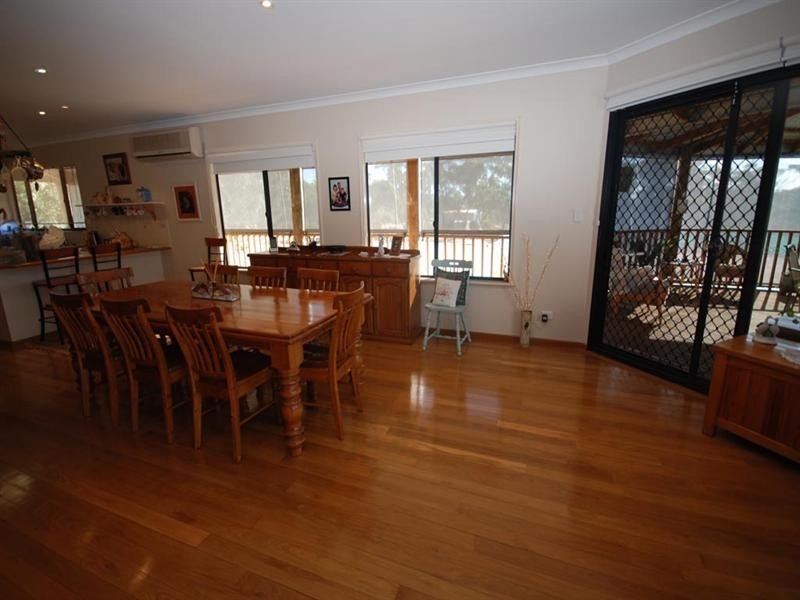 301 Richmond Street, Williams WA 6391