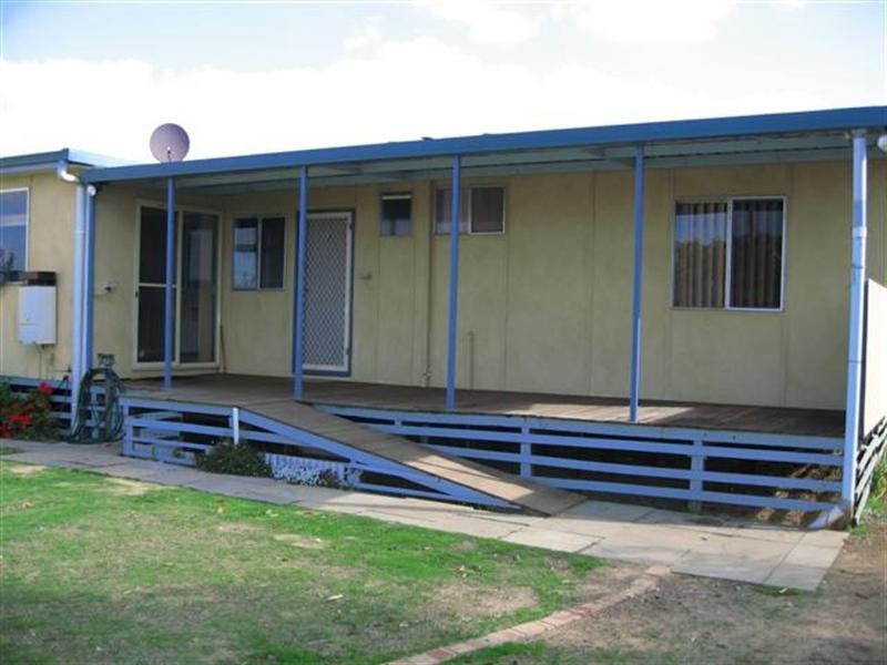 91 Narrakine Road, Narrogin WA 6312