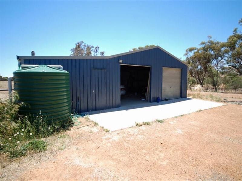 25 Corrie Street, Cuballing WA 6311