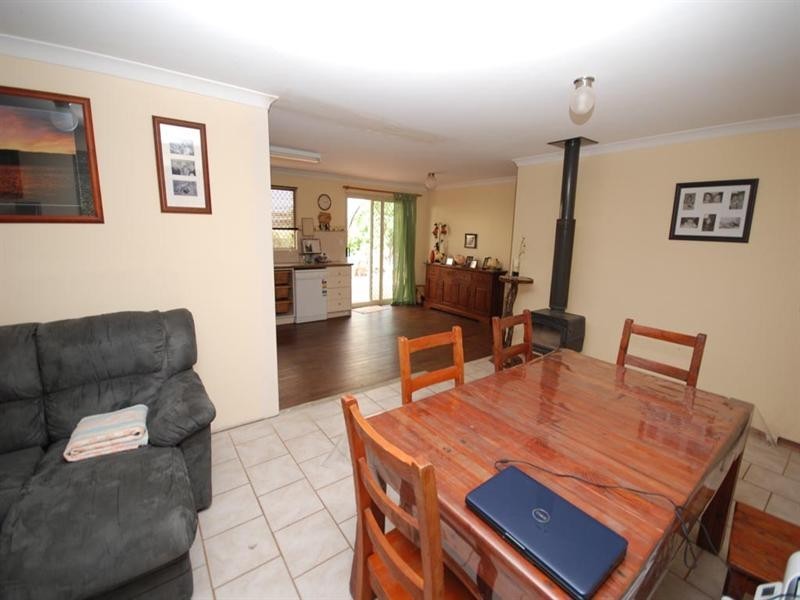 25 Corrie Street, Cuballing WA 6311