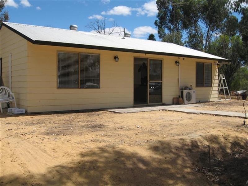 3 Codgatotine-Mooterdine Road, Wandering WA 6308