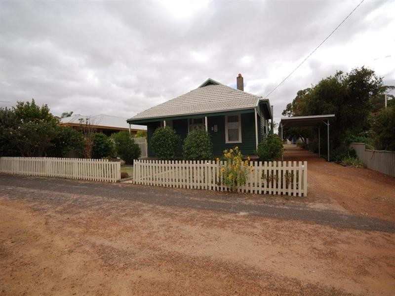 26 Falcon Street, Narrogin WA 6312
