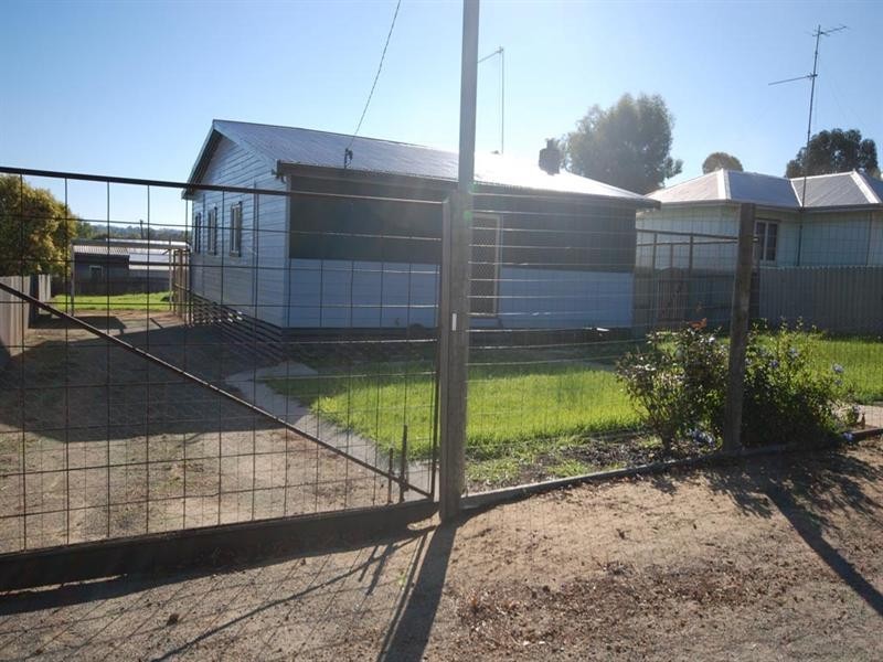 77 Fox Street, Narrogin WA 6312